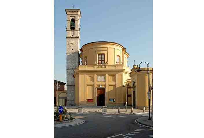 Chiesa dei Santi Sette Fratelli Martiri Chiesa / Chiostro / Convento